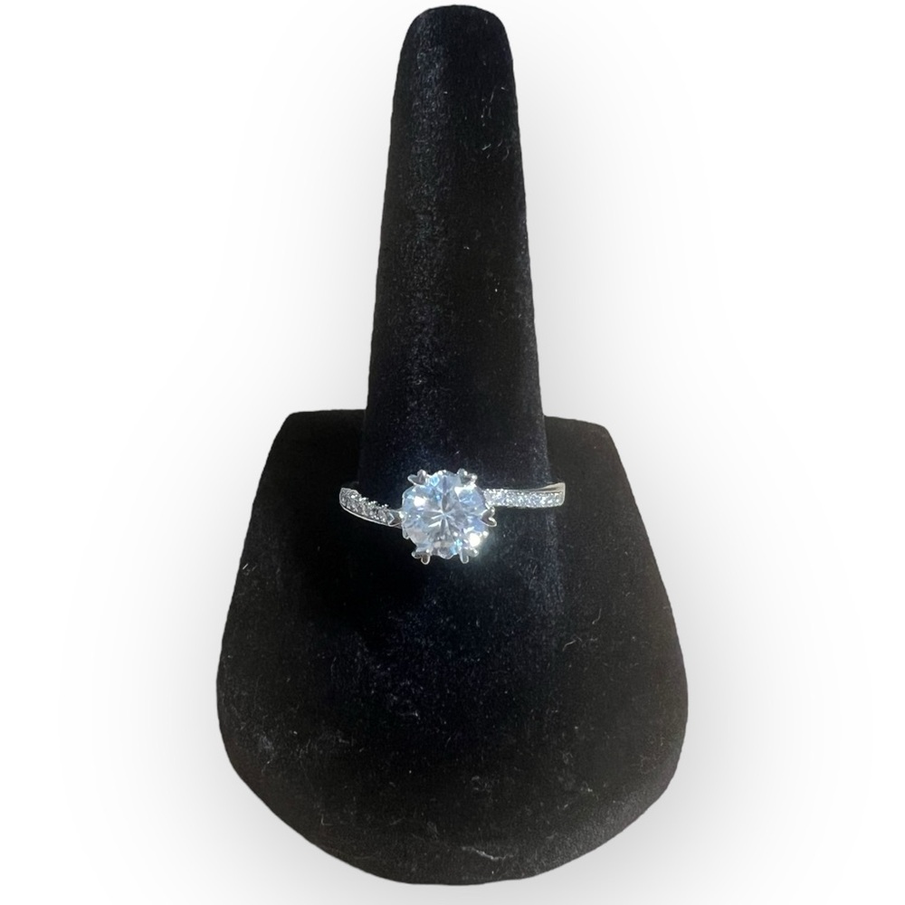 1ct Moissanite Ring